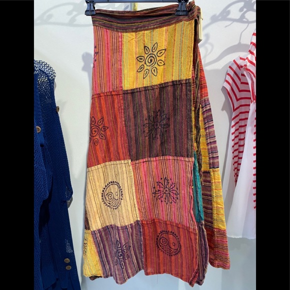 BoHo wrap skirt - Picture 3 of 4